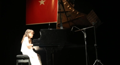 Kursiyer öğrenciler yeteneklerini sergiledi