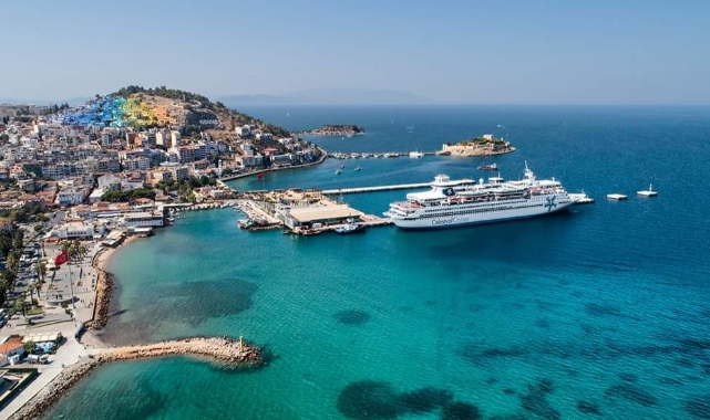 Kuşadası'nda bayram hazırlıkları tamamlandı