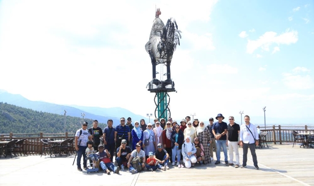 Malezyalı turizmciler Pamukkale Seyir Tepesine hayran kaldı