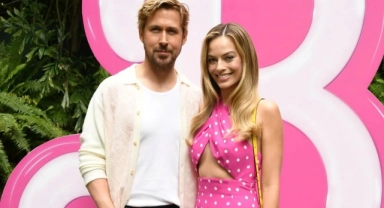 Margot Robbie gerçek hayatta da "Barbie" oldu