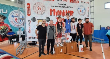 Minik Hüseyin Buğra, Türkiye Halter Şampiyonu oldu