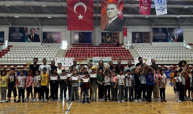 Minikler hem eğlendi hem öğrendi