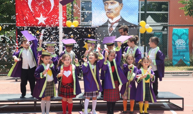 Miniklerin ilk mezuniyet heyecanı