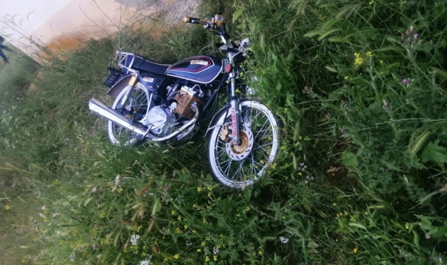 Motosikletler kafa kafaya çarpıştı: 4 yaralı