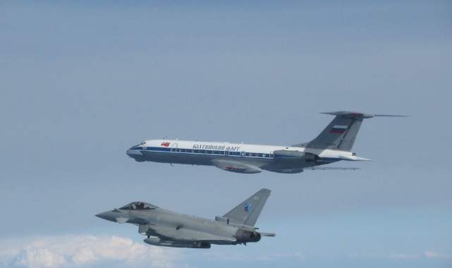 NATO hava sahasına yakın uçan Rus uçakları engellendi