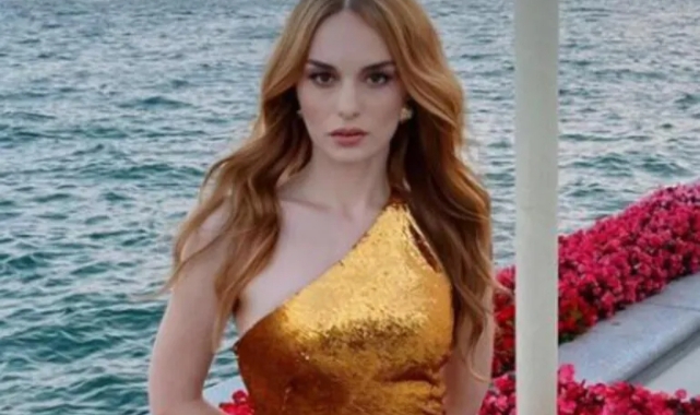 Nilperi Şahinkaya'nın düğün stili