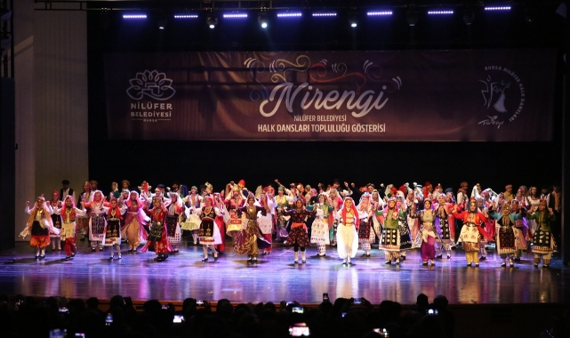 ​​​​​​​Nilüfer Halk Dansları Topluluğu “Nirengi” ile büyüledi