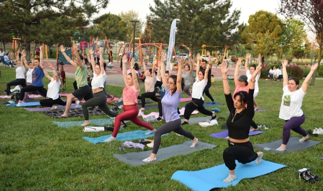 Nilüferliler yoga için buluşuyor   