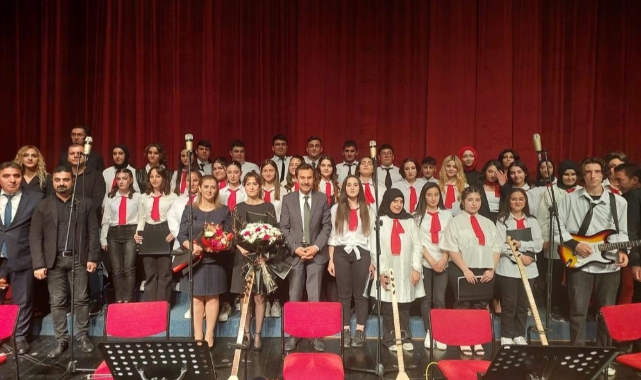 Öğrencilerden müzik ziyafeti