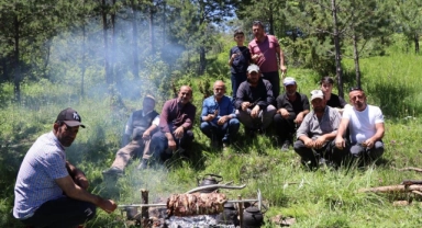Ormanda cağ kebabı keyfi
