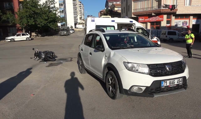 Otomobil ile motosiklet çarpıştı: 1 yaralı
