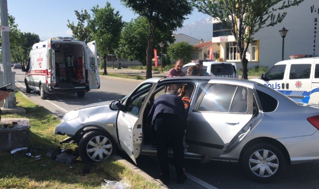 Otomobilin çarptığı bisiklet sürücüsü hayatını kaybetti