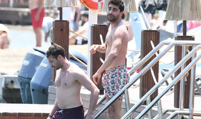 Ozan Dolunay ve Doğukan Güngör'ün tatil keyfi