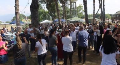 Özhan ailesi piknikte doyasıya eğlendi