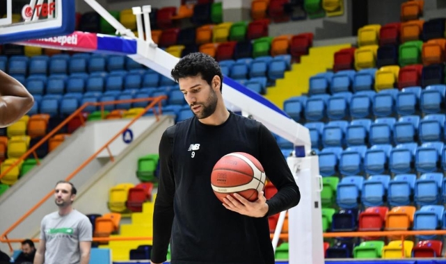 P. Karşıyaka’nın Troy Selim Şav transferine sakatlık engeli