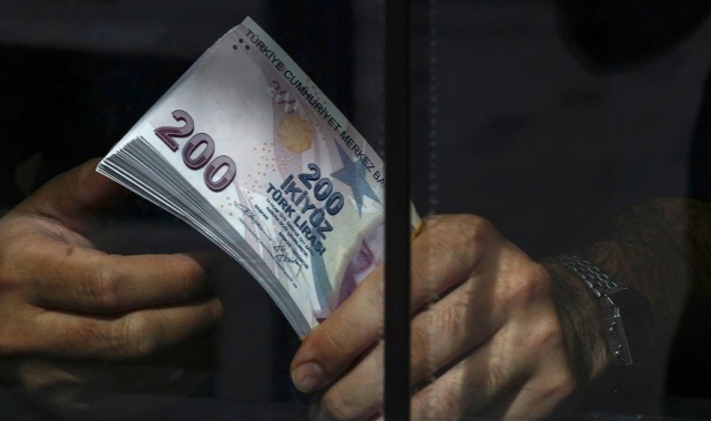 Para üstü dolandırıcısına hapis şoku