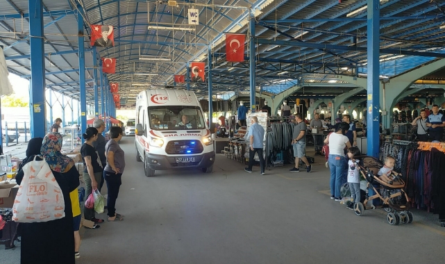 Pazarda taşlı sopalı kavga