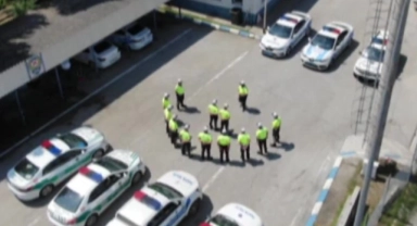 Polis ekiplerinin trafikte bayram mesaisi