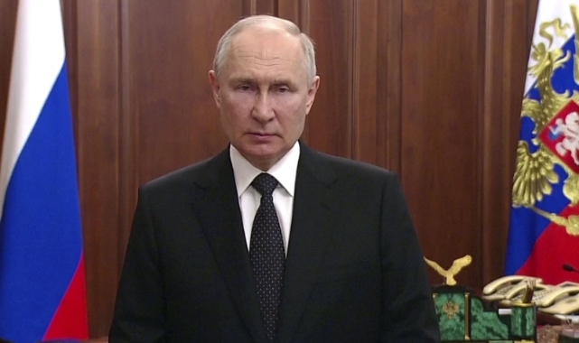 Putin'den sıkıyönetim kararı
