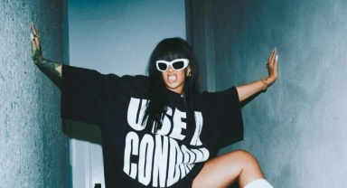 Rihanna'dan ilginç mesaj