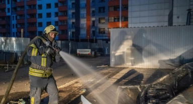 Rusya'dan Kiev’e füze saldırısı: 1’i çocuk 3 ölü