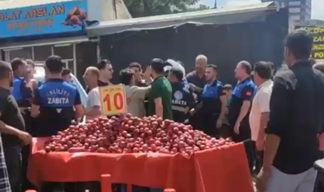 Şanlıurfa’da, zabıta ve seyyar satıcılar arasında arbede