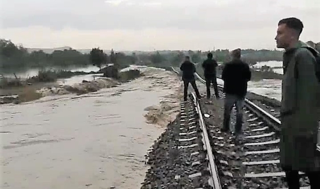 Selin Vurduğu Bölgede Tren Felaketi Önleniyor