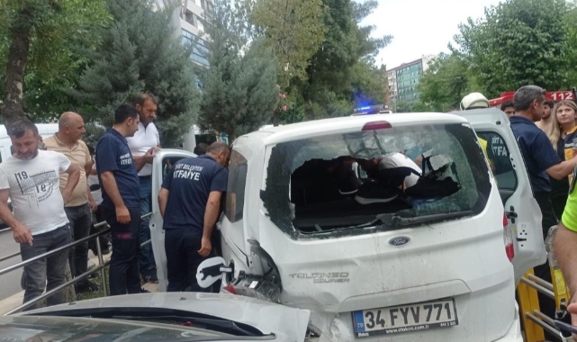 Siirt'te iki araç çarpıştı: 1 yaralı