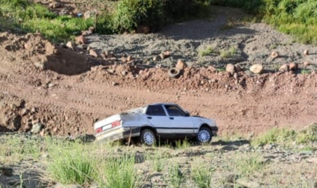 Siirt'te otomobil şarampole yuvarlandı: 3 yaralı