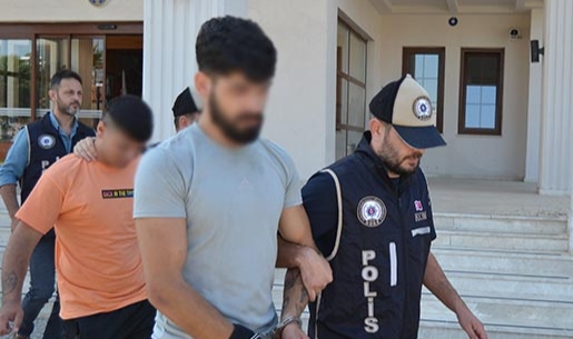 Silah ticareti yapan şüpheliler yakalandı