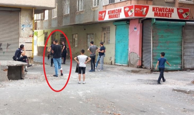 Sokakta oynadığı tabanca ateş aldı: 1 yaralı