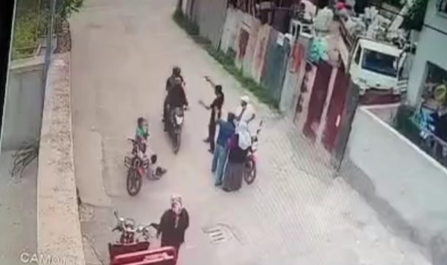 Sokakta silahlı saldırı! 3 yaralı