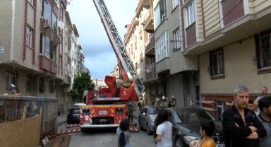 Sultangazi’de yıkım sırasında 3 binada hasar oluştu
