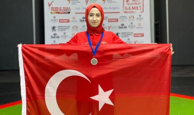 Taekwondocu Polat, Çin yolcusu