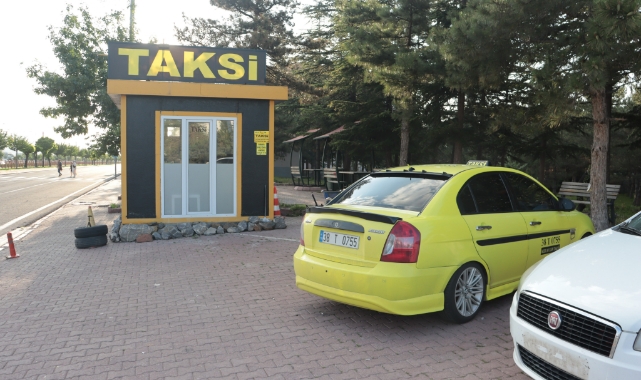 Taksicilerin yolcu kavgası kanlı bitti! 1 ölü