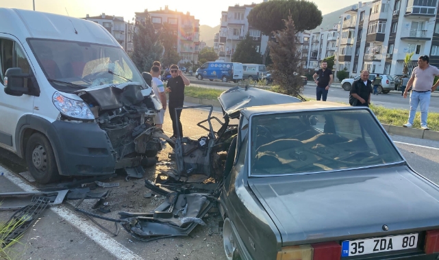 Ticari araç ile otomobil çarpıştı! 1 ölü