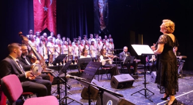 TSM öğrencilerinin yılsonu konseri muhteşemdi