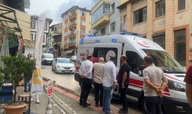 Tüfeği tamir etmek isterken yanındaki kişiyi vurdu