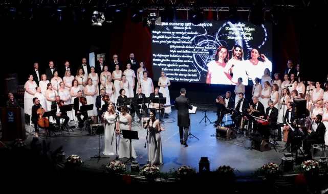 Türk Sanat Müziği Korosu kulakların pasını sildi
