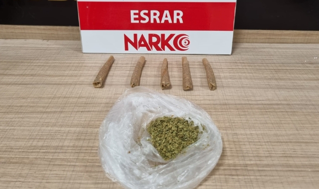 Üst aramasında 19,08 gram esrar bulundu