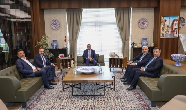 Vali Çelik, Fatih Çalışkan ve Hüseyin Doğan ile görüştü