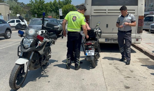 Yeni kavuştuğu motosikletiyle kaza yaptı