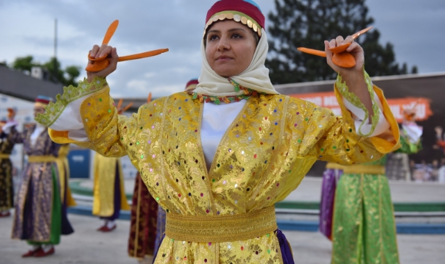 Yıldırım’da ‘Erguvan’ coşkusu