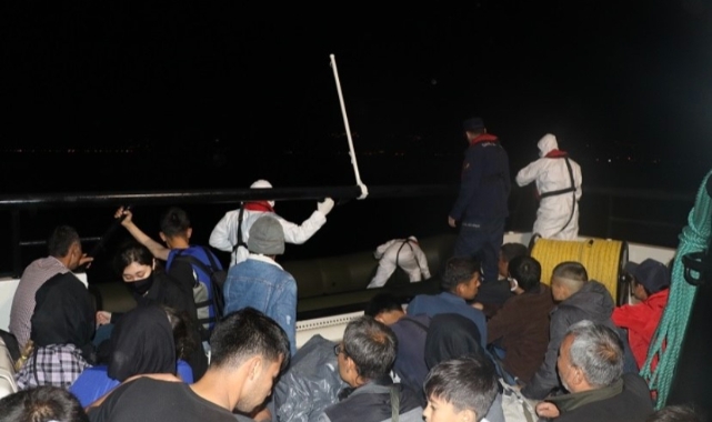 Yunan unsurlarınca ölüme terk edilen 35 kaçak göçmen kurtarıldı