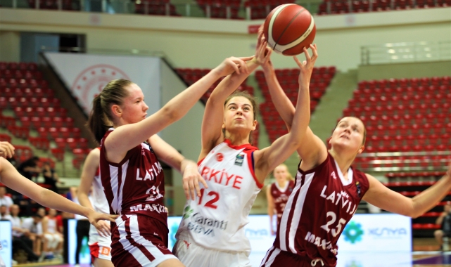 18 Yaş Altı Kız Basketbol Milli Takımı, Letonya’yı mağlup etti