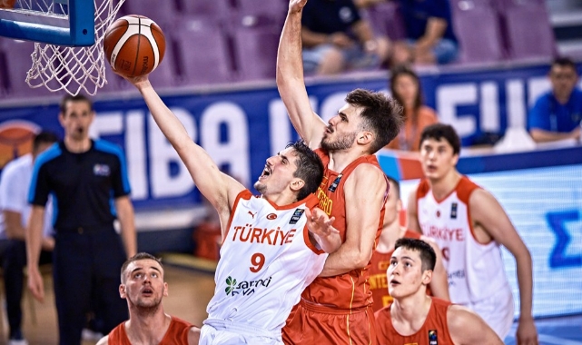 20 Yaş Altı Erkek Basketbol Milli Takımı çeyrek finalde