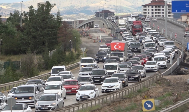 43 ilin geçiş güzergahında kuvvetli yağış etkili oldu