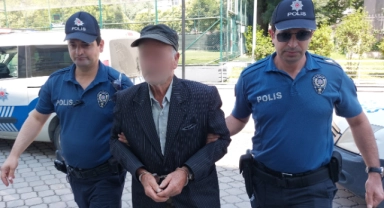 81 yaşındaki adam 2 komşusunu bıçakladı