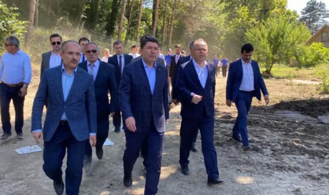 Adalet Bakanı Tunç, Zonguldak'ta sel bölgesinde incelemelerde bulundu