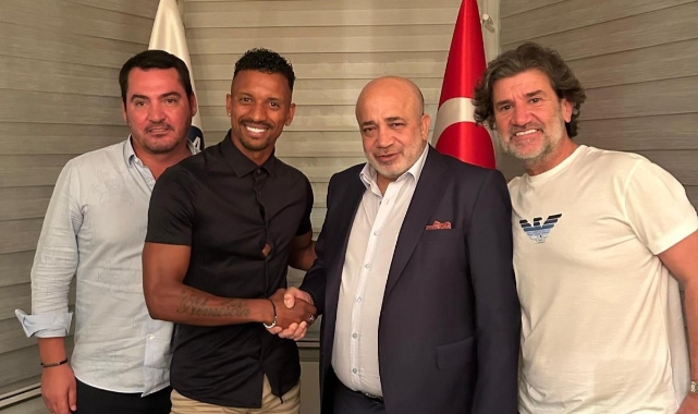 Adana Demirspor, Luis Nani'yi kadrosuna kattı